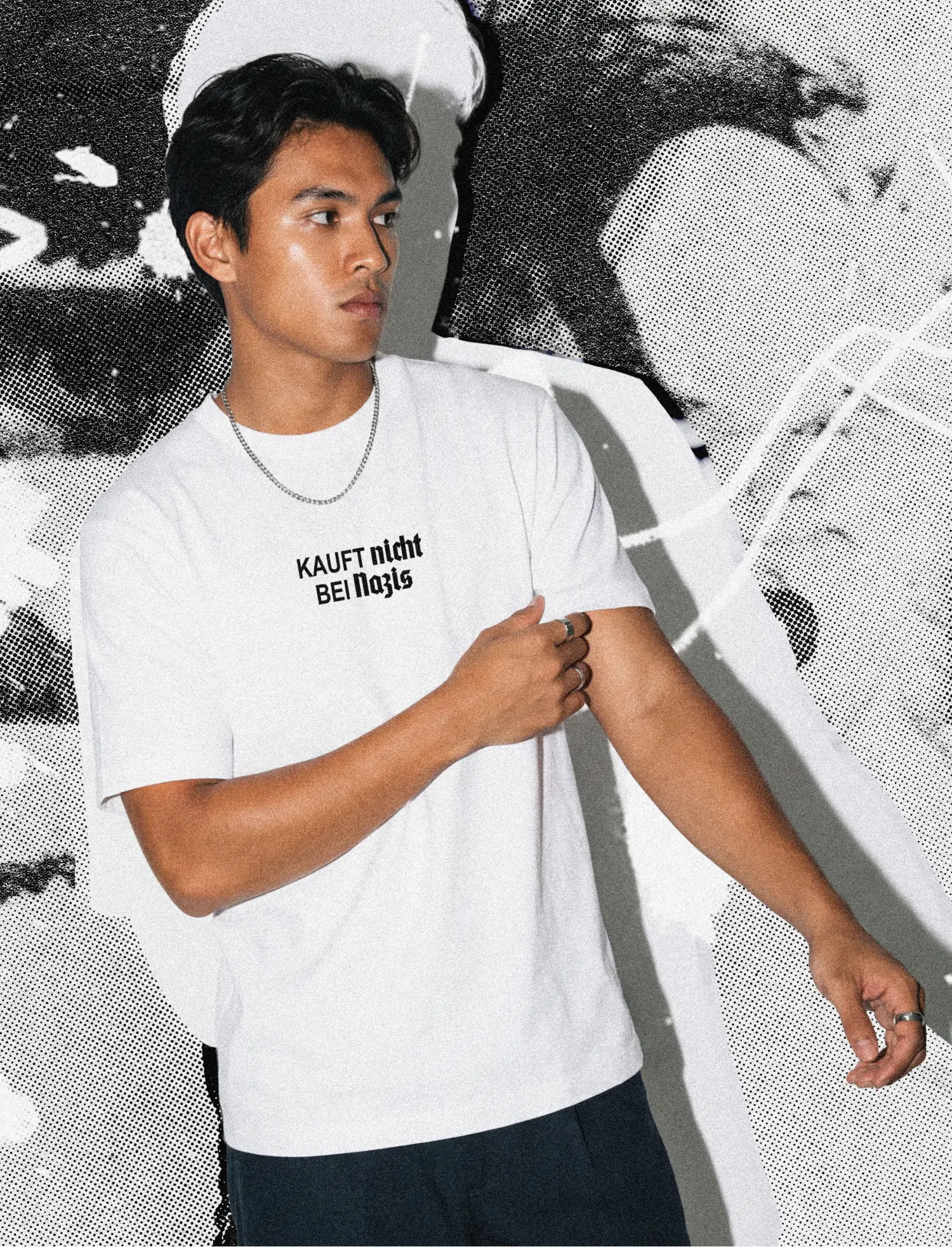 Druck18 "Kauft nicht bei Nazis" T-Shirt