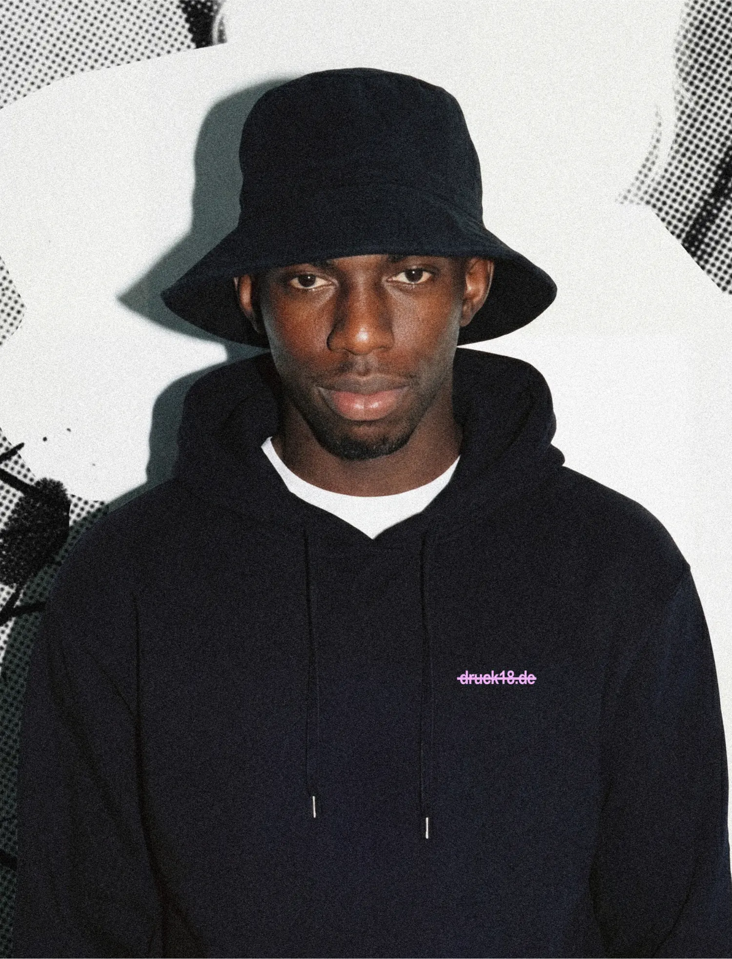 Druck18 "Kauft nicht bei Nazis" Hoodie