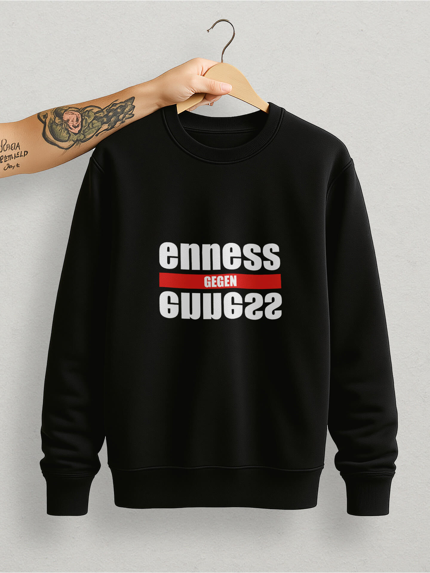 ENNESS gegen ENNESS Pullover