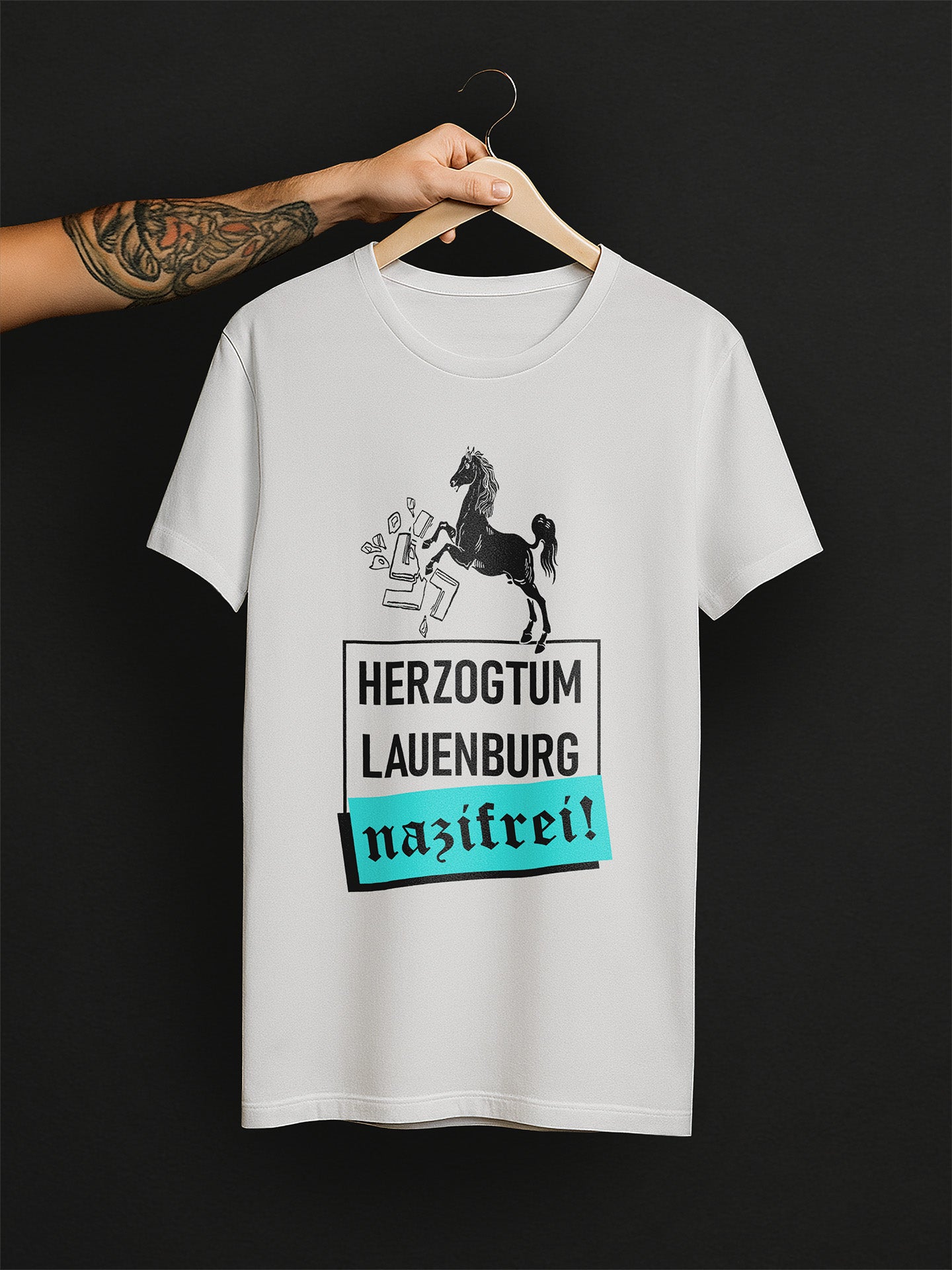Das Herzogtum bleibt Nazifrei T-Shirt